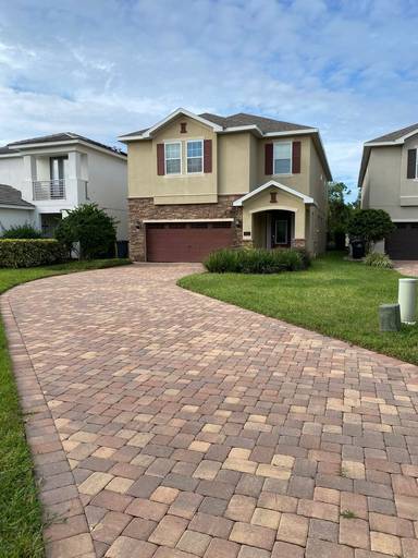 Main picture of 561 Lasso Dr