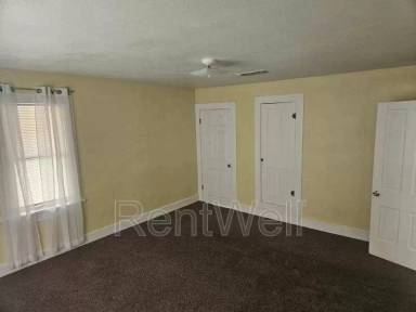 Main picture of 1620 Avenue M