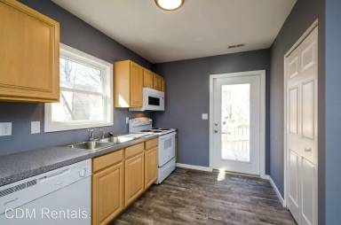 Main picture of 1432 E 36th St