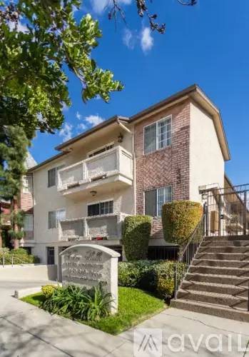 Main picture of 700 E Cedar Ave