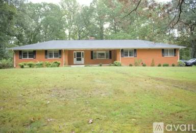 Main picture of 8814 Kentucky Ave
