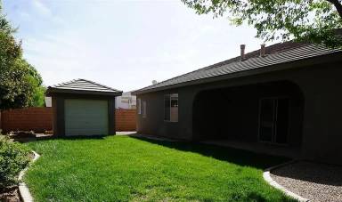 Main picture of 136 W Orchard Ln