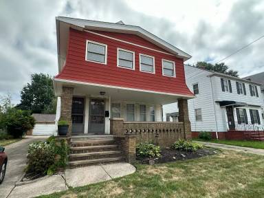 Main picture of 2537 E 126th St