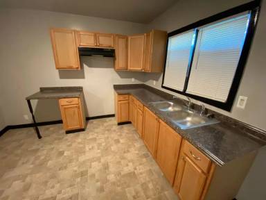 Main picture of 25 Lang St