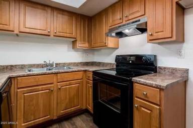 Main picture of The Graybriar Condos