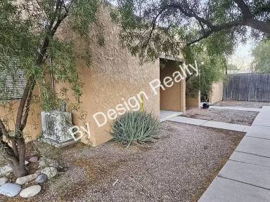 Main picture of 3334 E Presidio Rd