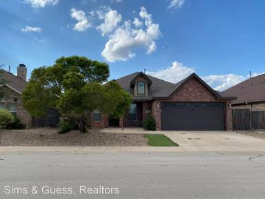 Main picture of 7209 Donatello St