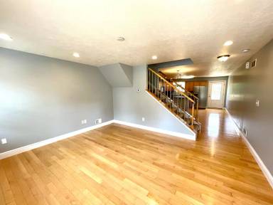 Main picture of 421 Augusta St