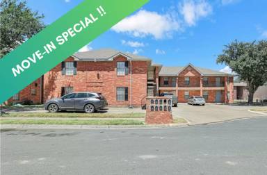 Main picture of 4101 N 24th Ln