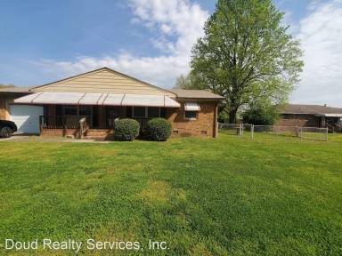 Main picture of 268 Hansen Ave