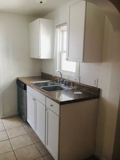 Main picture of 624 N Weber St
