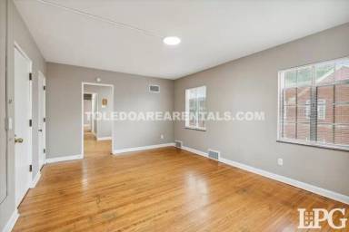 Main picture of 2244 W Sylvania Ave. Toledo, Ohio 43613 - Unit 1