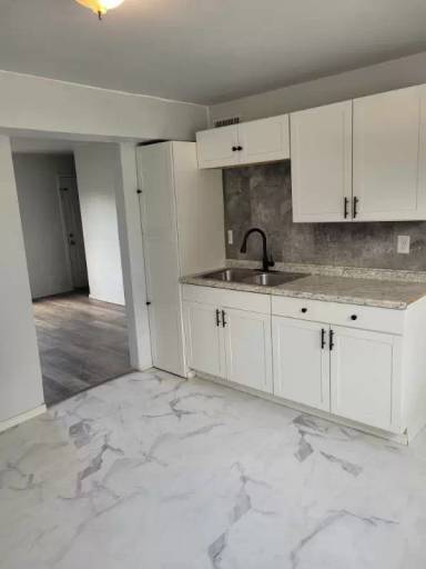 Main picture of 501 E Rogers Blvd