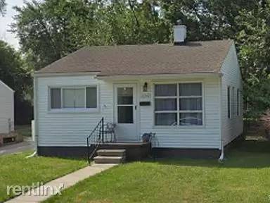 Main picture of 11312 Jackson Ave