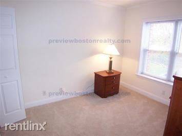 Main picture of 168 Newton St