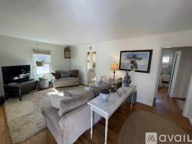 Main picture of 936 Sharon Cir SE