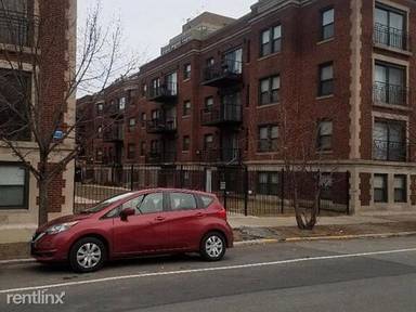 Main picture of 4631 S Drexel Blvd