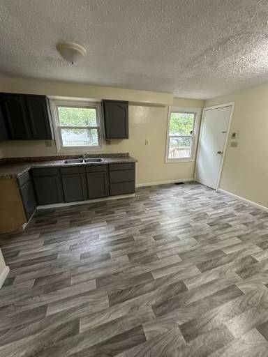 Main picture of 15121 Florida Ave