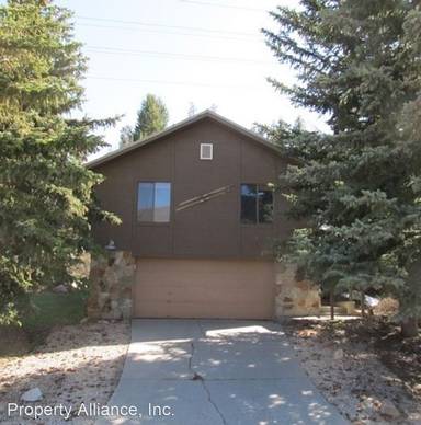 Main picture of 190 Aspen Dr