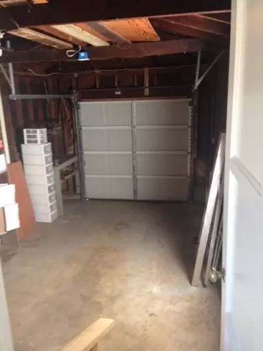 Main picture of 4581 Tivoli St