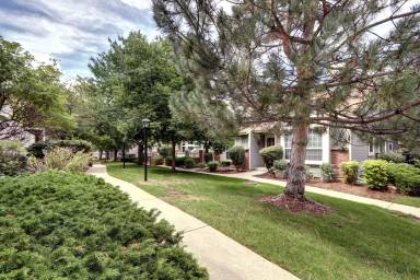 Main picture of 2895 W Long Cir
