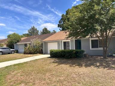Main picture of 266 Live Oak Blvd