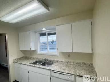 Main picture of 724 W Ruby St