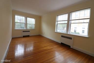 Main picture of 22 Fairbanks St