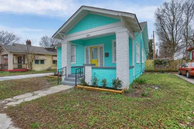 Main picture of 2291 Young Ave