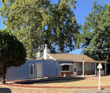 Main picture of 16411 Lacey Blvd
