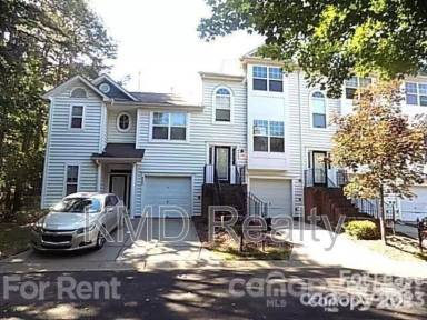 Main picture of 6450 Royal Celadon Way