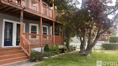 Main picture of 125 Main St