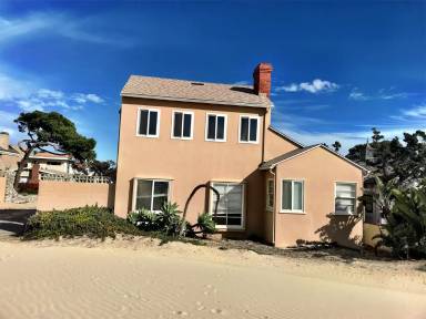 Main picture of 3025 Ocean Dr