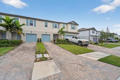 Main picture of 5516 Tripoli Dr