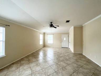 Main picture of 2428 Green Meadows Ln