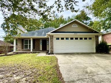 Main picture of 8024 Garrett Pines Dr