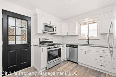 Main picture of 1335 Jeffers St