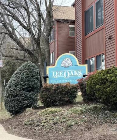 Main picture of 2815 Lee Oaks Ct