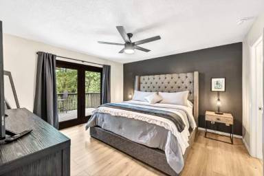 Main picture of 5 Hanworth Ln
