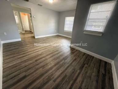 Main picture of 8414 N Brooks St