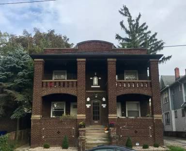 Main picture of 1285 W 114th St