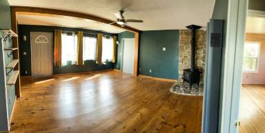 Main picture of 3137 Crescent Ave