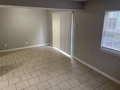 Main picture of 2852 Yellowstone Pkwy