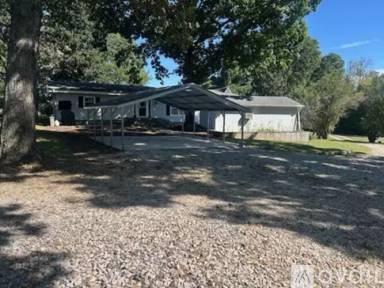 Main picture of 217 Glenn Brandon Rd