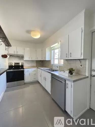 Main picture of 2316 N Richey Blvd