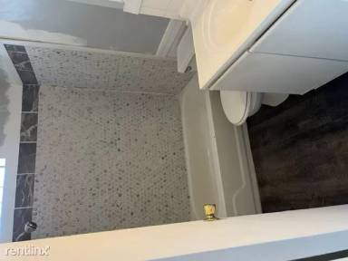 Main picture of 4506 Baker St
