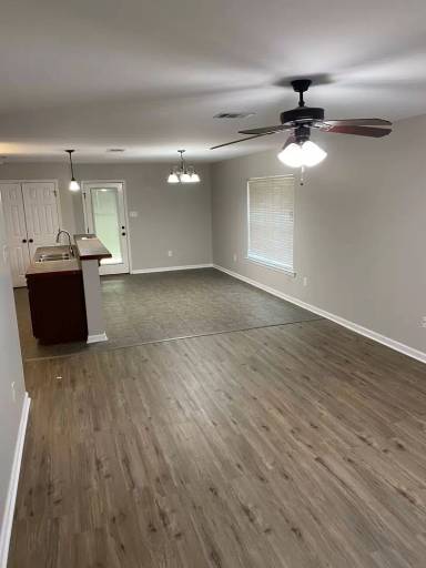 Main picture of 14621 Madison Ln