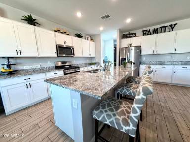 Main picture of 5512 W Thurman Dr