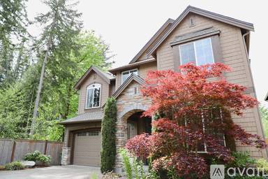 Main picture of 21205 NE 9th Pl