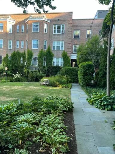Main picture of Beautiful Garden Condo in the City